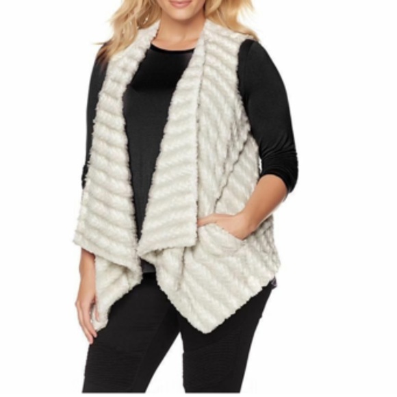 plus size faux fur vest